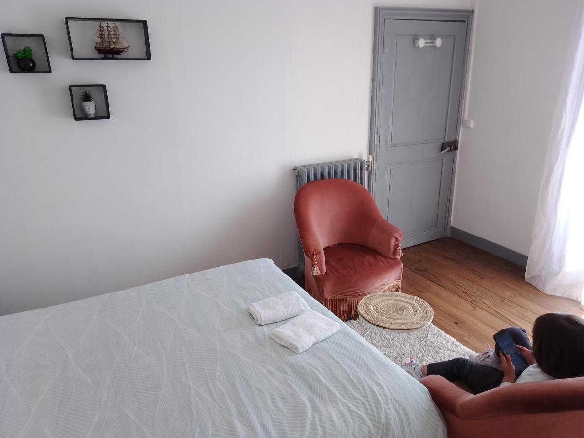 ティエール La Chaloupe 4 Bed & Breakfast エクステリア 写真